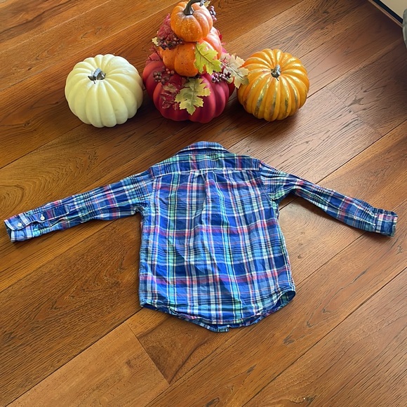 Ralf Lauren Button Down Shirt - Picture 6 of 6